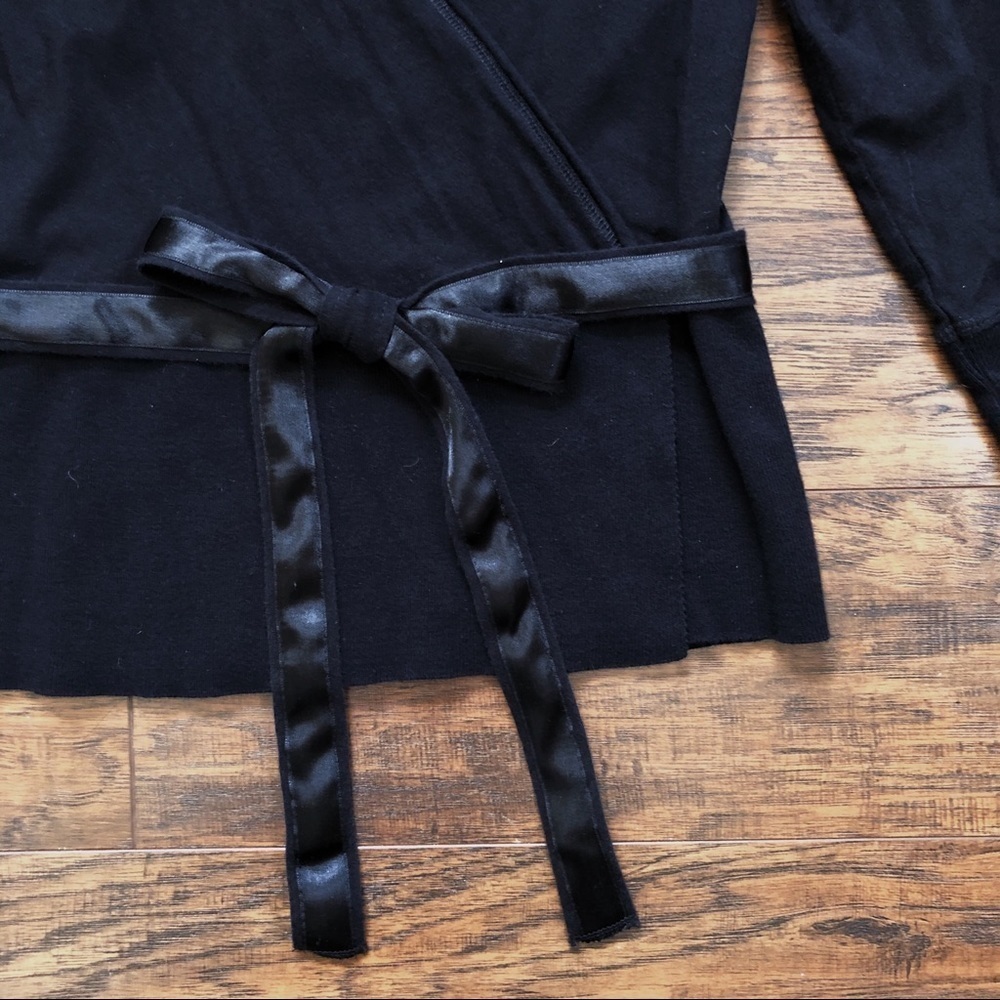 Soft Surroundings • black knit wrap top tie waist surplice ribbon belt - Picture 5 of 8